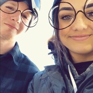 Meet your Posher, Monique